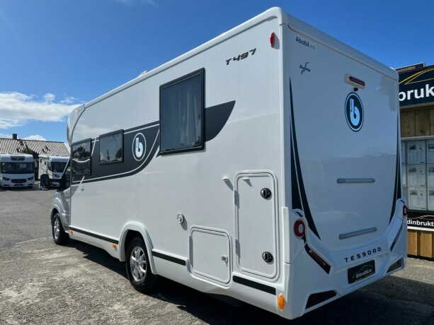 benimar-tessoro-497-queensbed-elsenkeseng-face-2-face-sittegruppe-20-170hk-diesel-2021-big-6