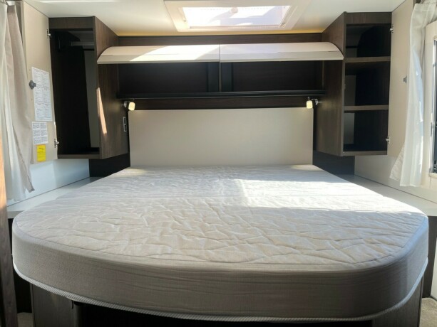 benimar-tessoro-497-queensbed-elsenkeseng-face-2-face-sittegruppe-20-170hk-diesel-2021-big-62