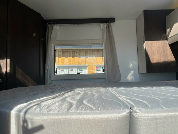 benimar-tessoro-497-queensbed-elsenkeseng-face-2-face-sittegruppe-20-170hk-diesel-2021-big-67