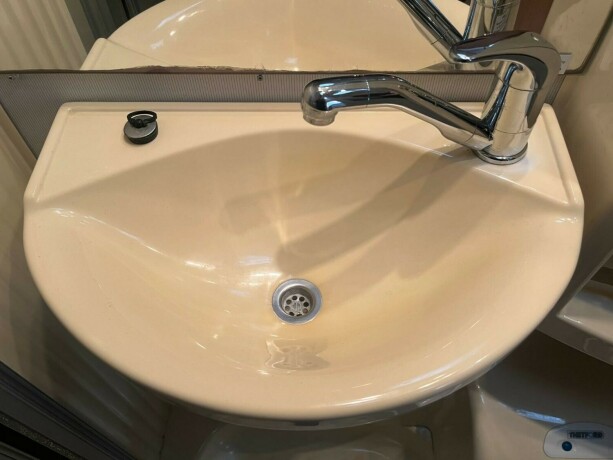 dethleffs-advantage-lav-seng-nede-alkove-truma-kobi-varmer-ryggekamera-kj248leskap-god-nyttelast-diesel-2004-big-54