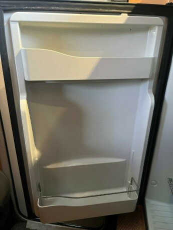 dethleffs-advantage-lav-seng-nede-alkove-truma-kobi-varmer-ryggekamera-kj248leskap-god-nyttelast-diesel-2004-big-40