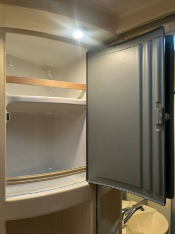 dethleffs-advantage-lav-seng-nede-alkove-truma-kobi-varmer-ryggekamera-kj248leskap-god-nyttelast-diesel-2004-big-56