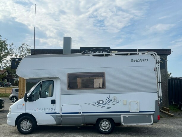 dethleffs-advantage-lav-seng-nede-alkove-truma-kobi-varmer-ryggekamera-kj248leskap-god-nyttelast-diesel-2004-big-7