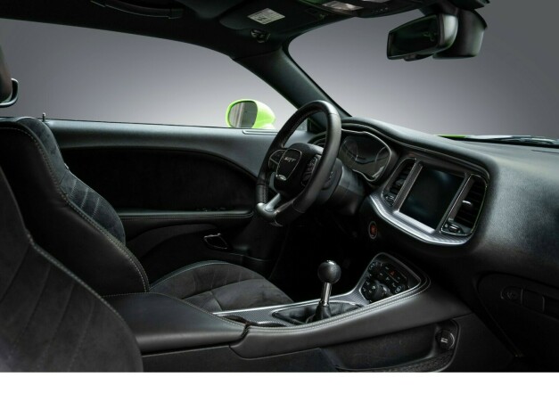 dodge-challenger-bensin-2015-big-25