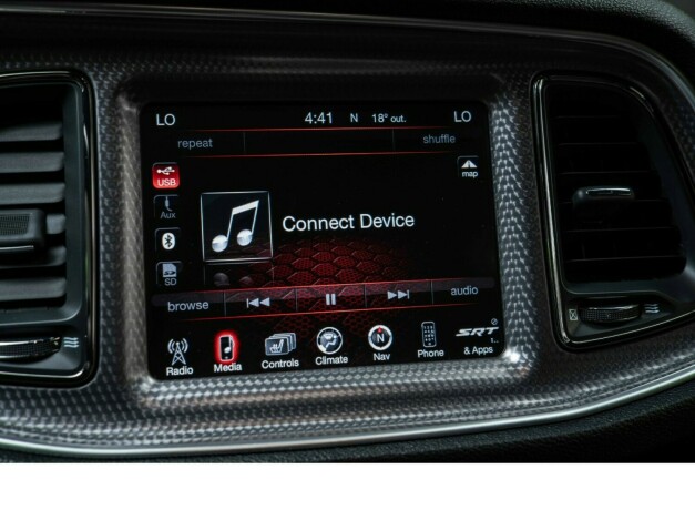 dodge-challenger-bensin-2015-big-21