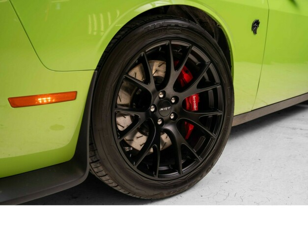 dodge-challenger-bensin-2015-big-2