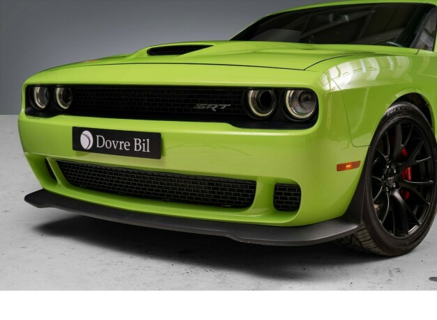 dodge-challenger-bensin-2015-big-1