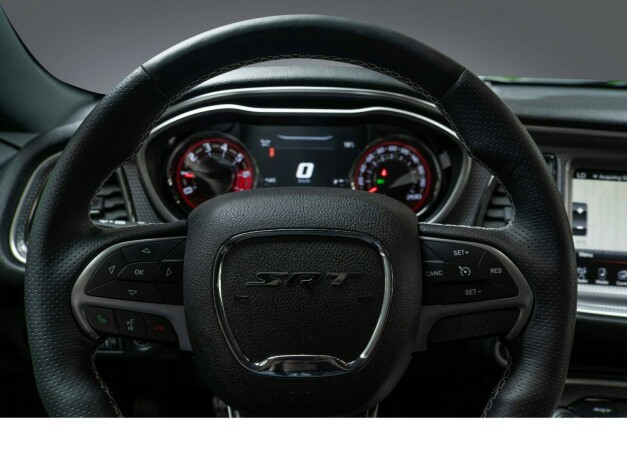 dodge-challenger-bensin-2015-big-15