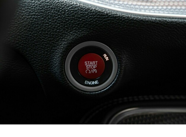 dodge-challenger-bensin-2015-big-16