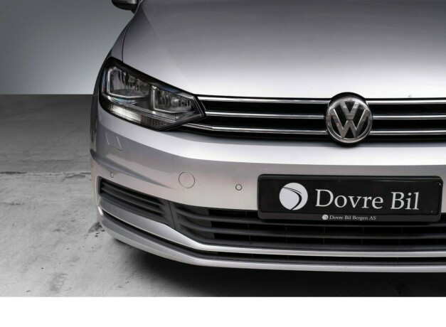 volkswagen-touran-bensin-2016-big-7