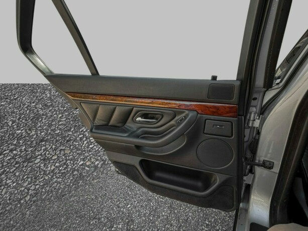 bmw-7-serie-bensin-2000-big-35
