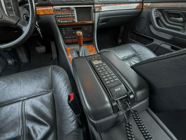 bmw-7-serie-bensin-2000-big-37