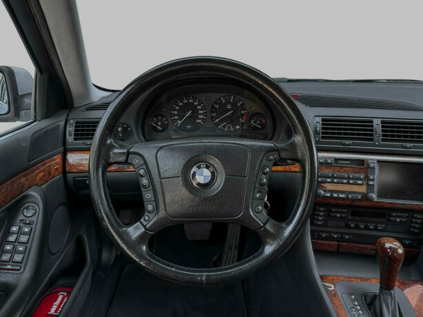 bmw-7-serie-bensin-2000-big-40