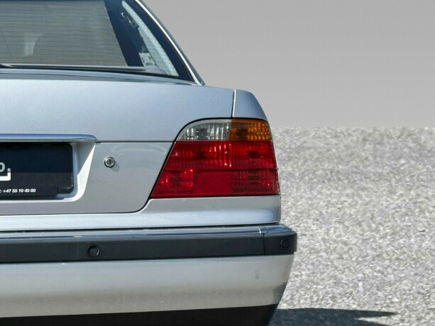 bmw-7-serie-bensin-2000-big-15