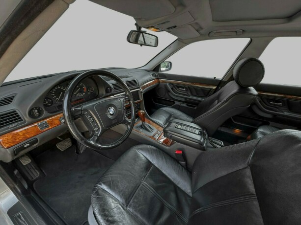 bmw-7-serie-bensin-2000-big-24