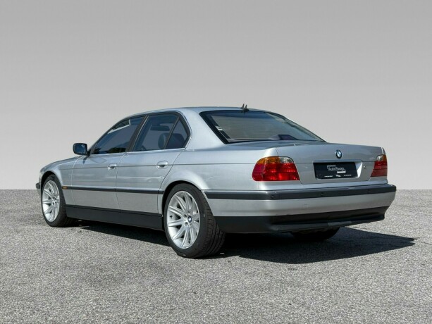 bmw-7-serie-bensin-2000-big-11