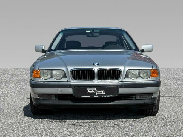 bmw-7-serie-bensin-2000-big-2