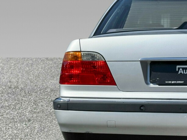 bmw-7-serie-bensin-2000-big-16