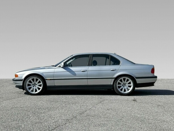 bmw-7-serie-bensin-2000-big-7