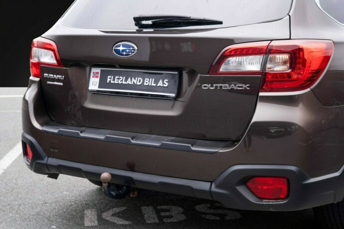 subaru-outback-bensin-2017-big-10