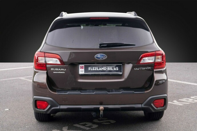 subaru-outback-bensin-2017-big-8