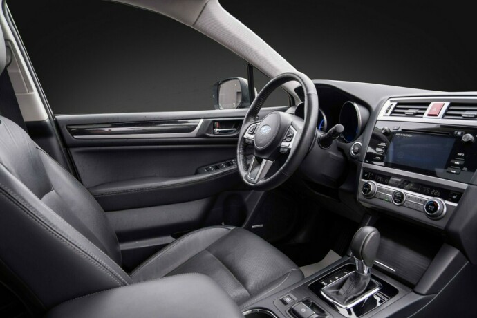 subaru-outback-bensin-2017-big-36