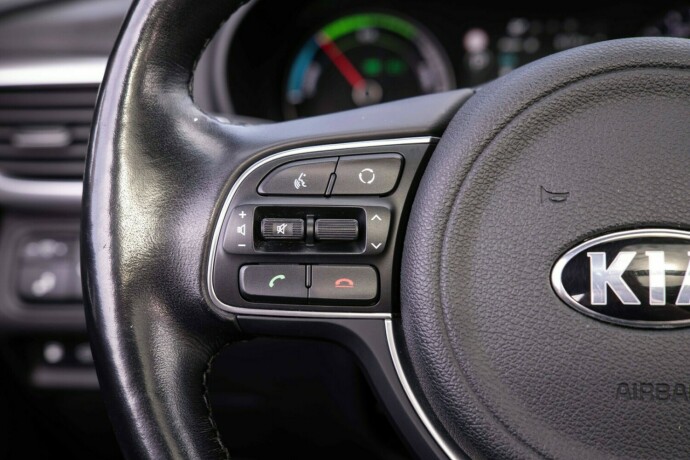 kia-optima-plug-in-petrol-2018-big-15