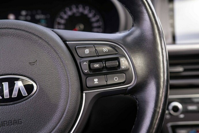 kia-optima-plug-in-petrol-2018-big-16