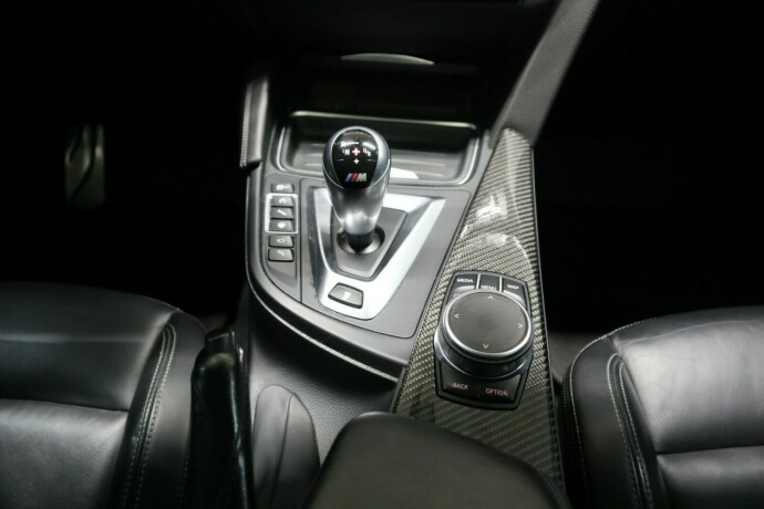 bmw-m4-bensin-2017-big-27