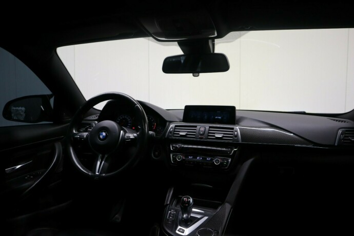 bmw-m4-bensin-2017-big-19