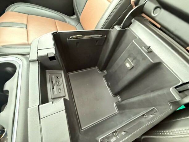 chevrolet-silverado-bensin-2022-big-25