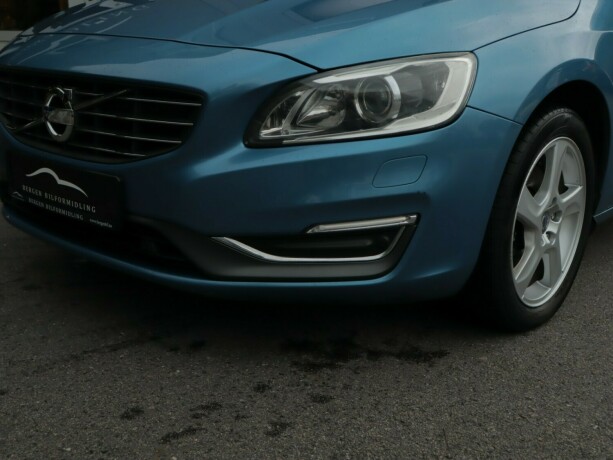 volvo-v60-diesel-2013-big-5