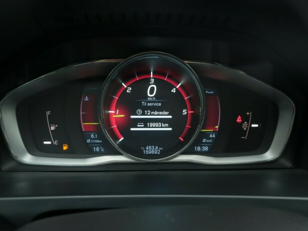 volvo-v60-diesel-2013-big-22