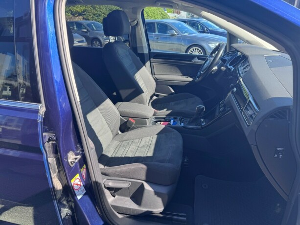 volkswagen-touran-bensin-2020-big-8