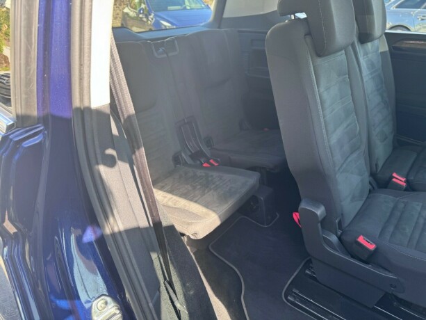 volkswagen-touran-bensin-2020-big-14