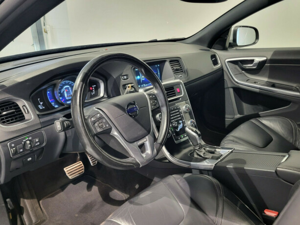 volvo-v60-bensin-2016-big-11