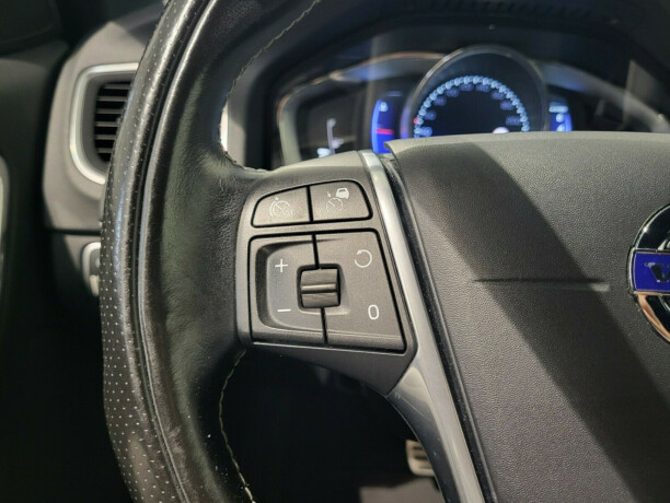 volvo-v60-bensin-2016-big-27