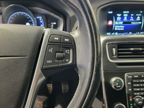 volvo-v60-bensin-2016-big-26