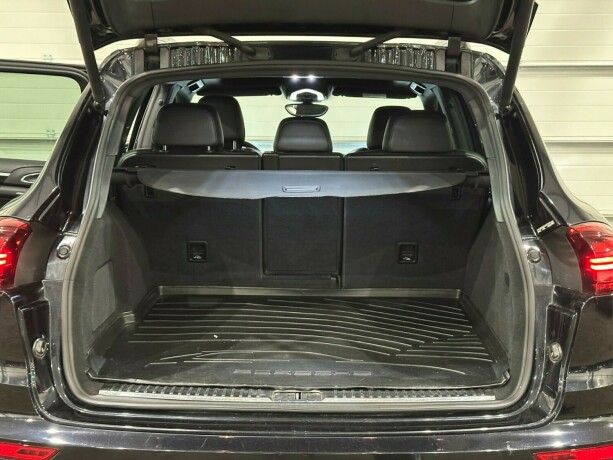 porsche-cayenne-elektrisitetbensin-2017-big-11