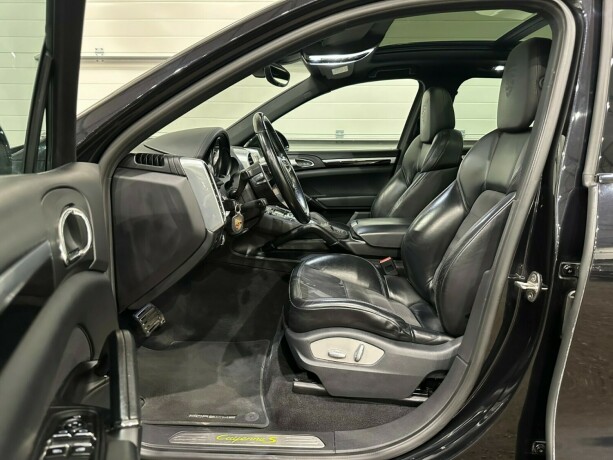 porsche-cayenne-elektrisitetbensin-2017-big-7