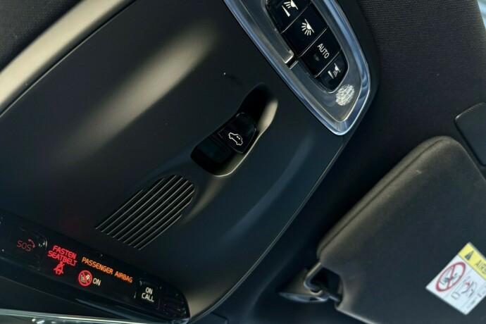 volvo-xc-90-plug-in-petrol-2022-big-48