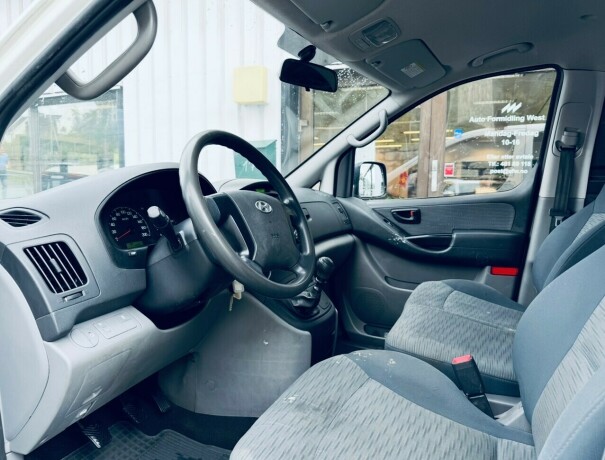 hyundai-h-1-diesel-2013-big-10