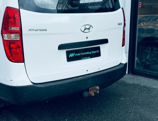 hyundai-h-1-diesel-2013-big-6
