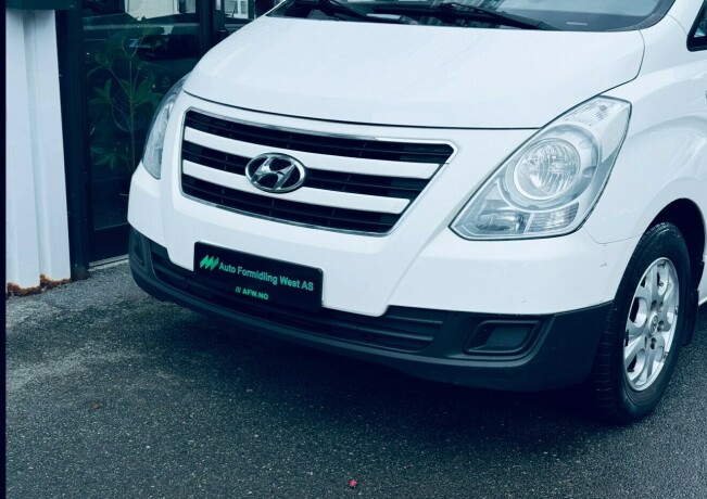 hyundai-h-1-diesel-2013-big-2