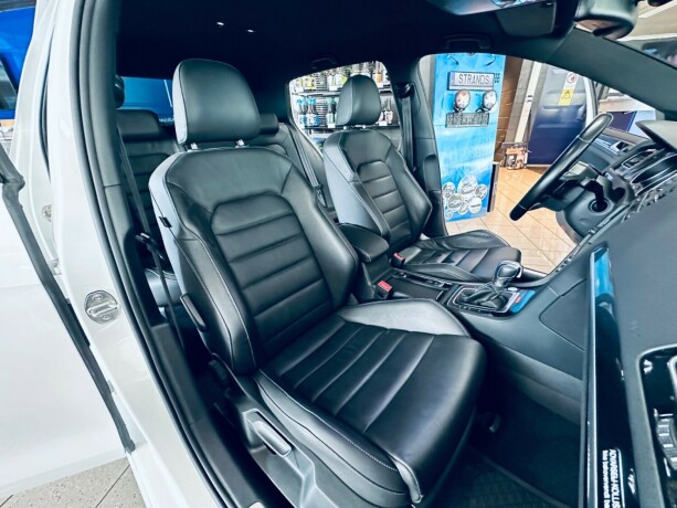 volkswagen-golf-elektrisitetbensin-2016-big-28