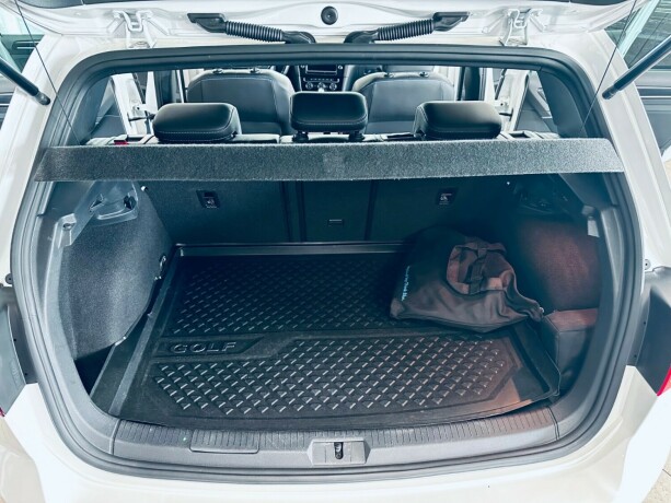 volkswagen-golf-elektrisitetbensin-2016-big-34
