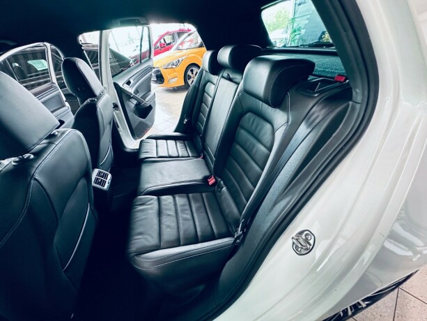 volkswagen-golf-elektrisitetbensin-2016-big-33