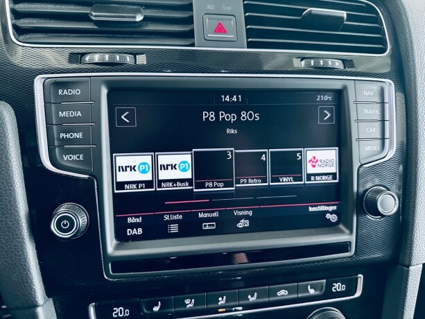 volkswagen-golf-elektrisitetbensin-2016-big-23