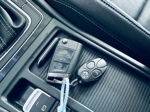 volkswagen-golf-elektrisitetbensin-2016-big-27