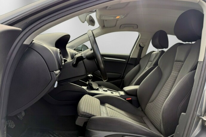audi-a3-bensin-2013-big-11